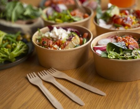 Eco-Friendly Food Trays in Your Restaurant